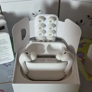 Навушники Apple AirPods Pro 3 Generation (Шумоподавлення)