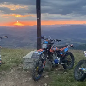 Продам кові адванс 300