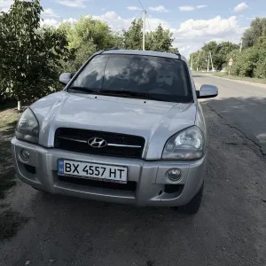 Продам хорошую и дешевую в обслуживании машину