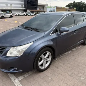 Продам Toyota Avensis 2009