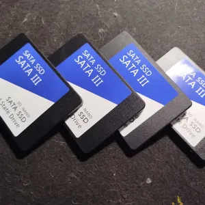 Продам ростовку новых SSD дисков 64гб-4тб (приехали вкусняшки 120гб и 256гб)