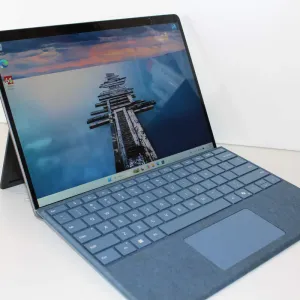 Microsoft Surface Pro 8 Intel i7-1185G7 13" 16/256Gb