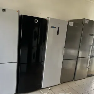 Холодильник з Європи Samsung RB38C676ES9