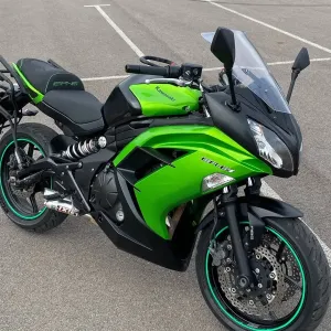 Kawasaki ER-6F документи є