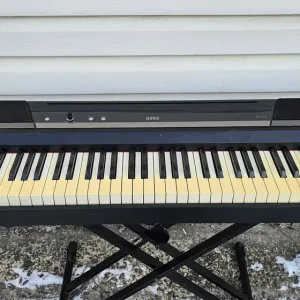 88 клавіш! Цифрове піаніно/синтезатор Korg SP-170S б/у з Німеччини