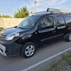Практичний Renault Kangoo MAXI