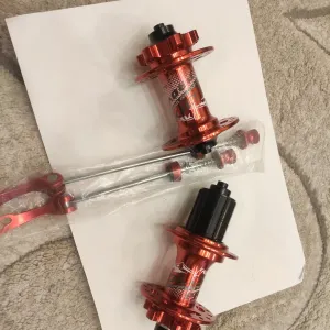Велосипедна втулка mtb  ексцентрик осі  goldix pro7 v2 32h передня novatec d041sb 32h