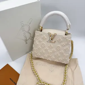 Сумка Louis Vuitton Capucines Mini Cream