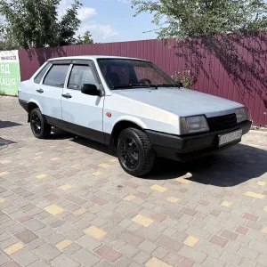 Продам авто 99 инжектор