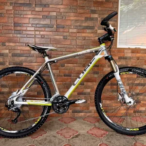 Велосипед CUBE LTD RACE 26"L" Shimano DEORE XT, FOX Воздух Гідравліка