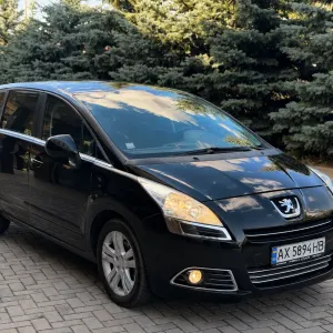 Peugeot 5008 2011 2.0 TDI AVTOMAT