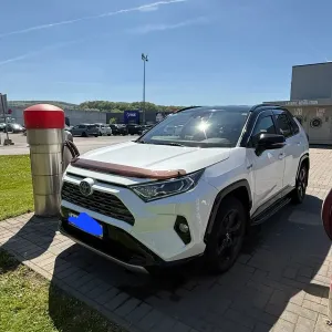 Toyota RAV4 Style 2019 Hybrid 2.5 AT (2wd)-- Оффициал,Идеальное состояние