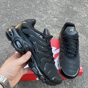 Кроссовки Чоловічі кросівки Nike Air Max Plus TN total Black