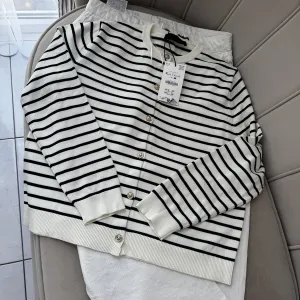 Кардиган в смужку Zara