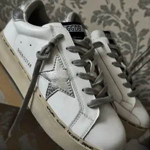 Кеди ,кросівки Golden Goose натуральна шкіра,розмір 39