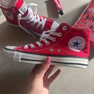 Конверси високі жіночі червоні Converse All Star red НАЛОЖКА