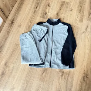 Чоловічий  флісовий костюм  ( розмір XL)
