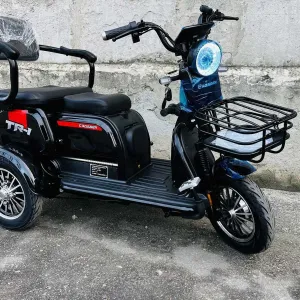 Електротрицикл электроскутер 1500W Lifepo 4 30a 77v трьох колісний Crosser TR-1 PRO сірий LFP/Grafen чорно-червоний