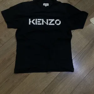 Оригінальна футболка Kenzo Big Logo (Size M)