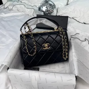 Chanel Coco Handle Black with Gold Hardware / жіноча сумочка / сумка Шанель