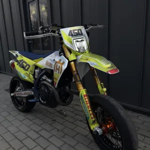Husqvarna 450 FS supermoto motard 2022