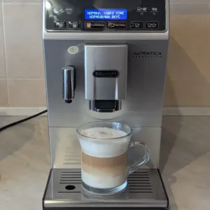 Кавомашина Delonghi Autentica