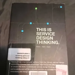 Книга This is service design thinking легендарная