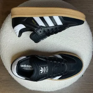 Кросівки Adidas Samba Originals XLG, розмір 36. оригінал!!!