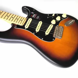 Новий Fender® Limited Edition American Performer Timber Strat® '2024
