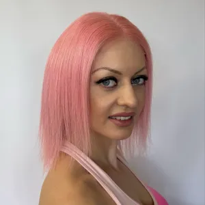Парик из натуральных волос нежно розовый каре, на сетке