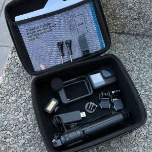 Екшн-камера GoPro Hero 13 з штативом Volta