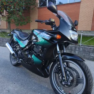 Kawasaki GPZ 500S Кавасаки