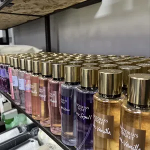 Спрей для тіла Victoria’s Secret. Міст Вікторія Сікрет 250 мл LUX 1:1