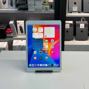 Планшет iPad 8 10.2” 32GB Wi-Fi • ГАРАНТІЯ • СТАН 9.7/10 112220