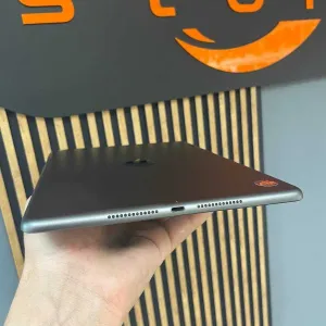 iPad 10.2" 256GB Gray Wi-Fi