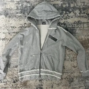 Zip-hoodie ressed  M size