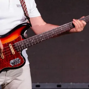 Бас гітара Grass Roots от ESP navigator  Jaguar Bass GT64B IV Tetsuya