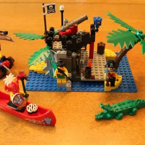 '1995 Колекціонеру Lego 1788 Islanders Pirates Treasure Chest (100% повний, коробка - ні, мануал - є)
