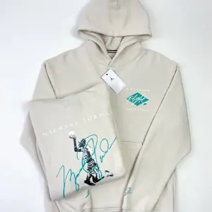 Остання! Розмір S - Худі Jordan Esssentials Fleece (бежеве)