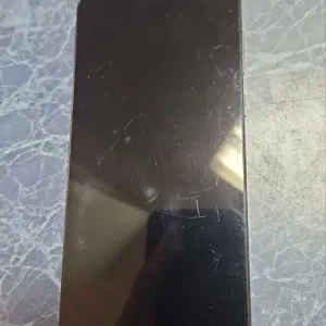 Продам телефон Motorola e13