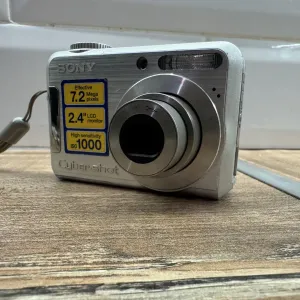Продам цифровий фотоаппарат Sony DSC-S700 в гарному стані