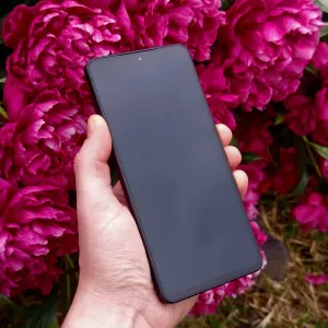 Смартфон Sharp AQUOS R8 Pro (2sim,Leica 1", 6.6"240Гц, NFC 12\256gb IP68, 5000ma)