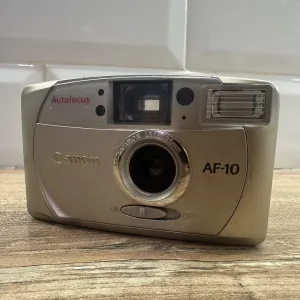 Продам плівковий фотоаппарат Canon AF-10 в гарному стані
