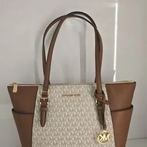 Сумки Michael kors