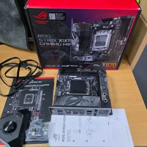 Материнська плата Asus ROG Strix X870-I WiFi