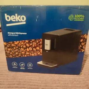 Продам кофемашину Beko CEG3190B