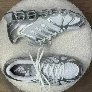 Adidas Mega Ghostride. Розмір 37. Оригінал!!!