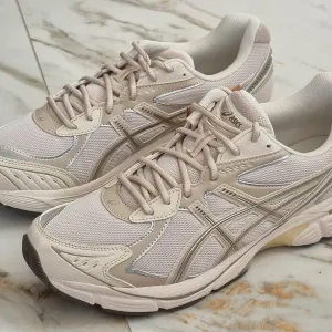 Оригінал 100% кросівки asics gt-2160  eur 46