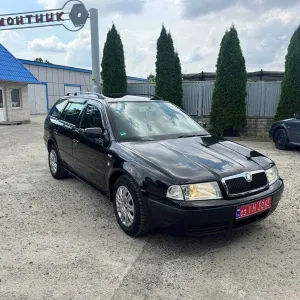 Skoda  Oktavia tur 2005 свіжо пригнана з Німеччини