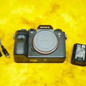 Sony a9 (ILCE-9) body -- ‼️Репортажний монстр ‼️-- 8355 кадрів -- 2 акумулятори!